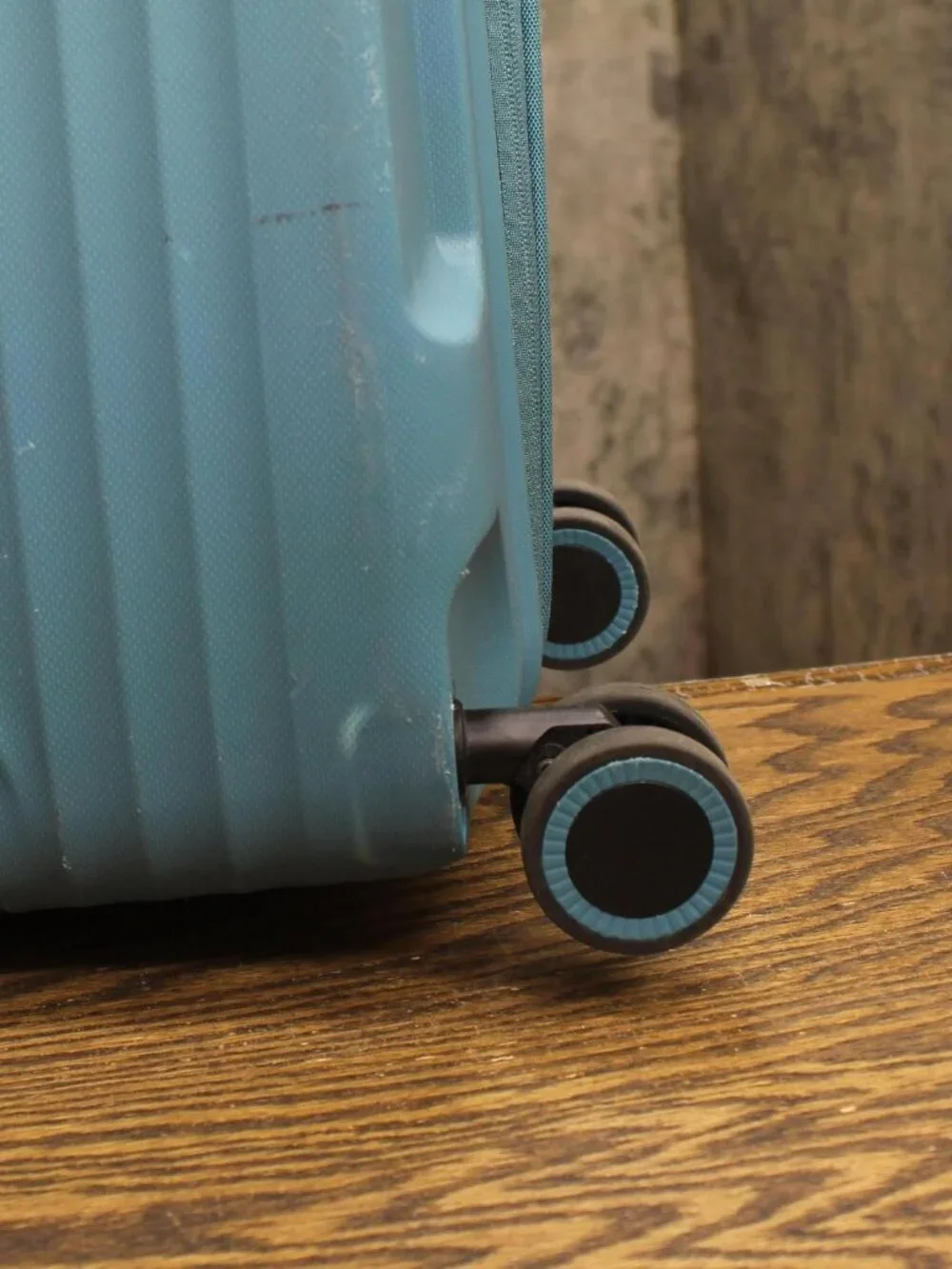 Delsey Paris Dune Hardside Spinner Suitcase Luggage Teal Blue 31" Large Check In - Picture 7 of 12